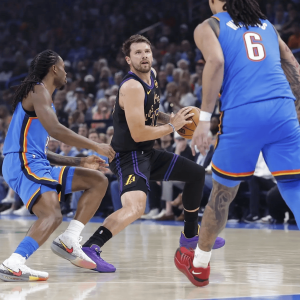 东契奇报销湖人还有救吗？65场法则动摇联盟根基？